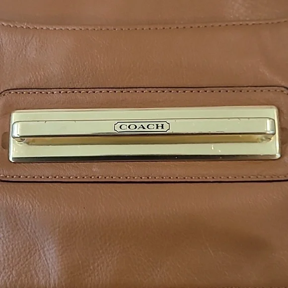 Vintage Coach 100% Leather Exceptional Condition Crossbody Handbag - Picture 3 of 12